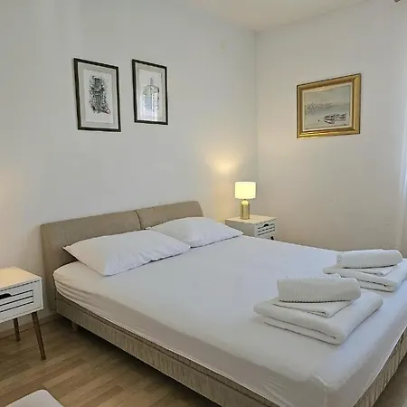 With Parking Space - 20788 Apartamento Vodice